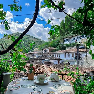 Nika's Guest house
